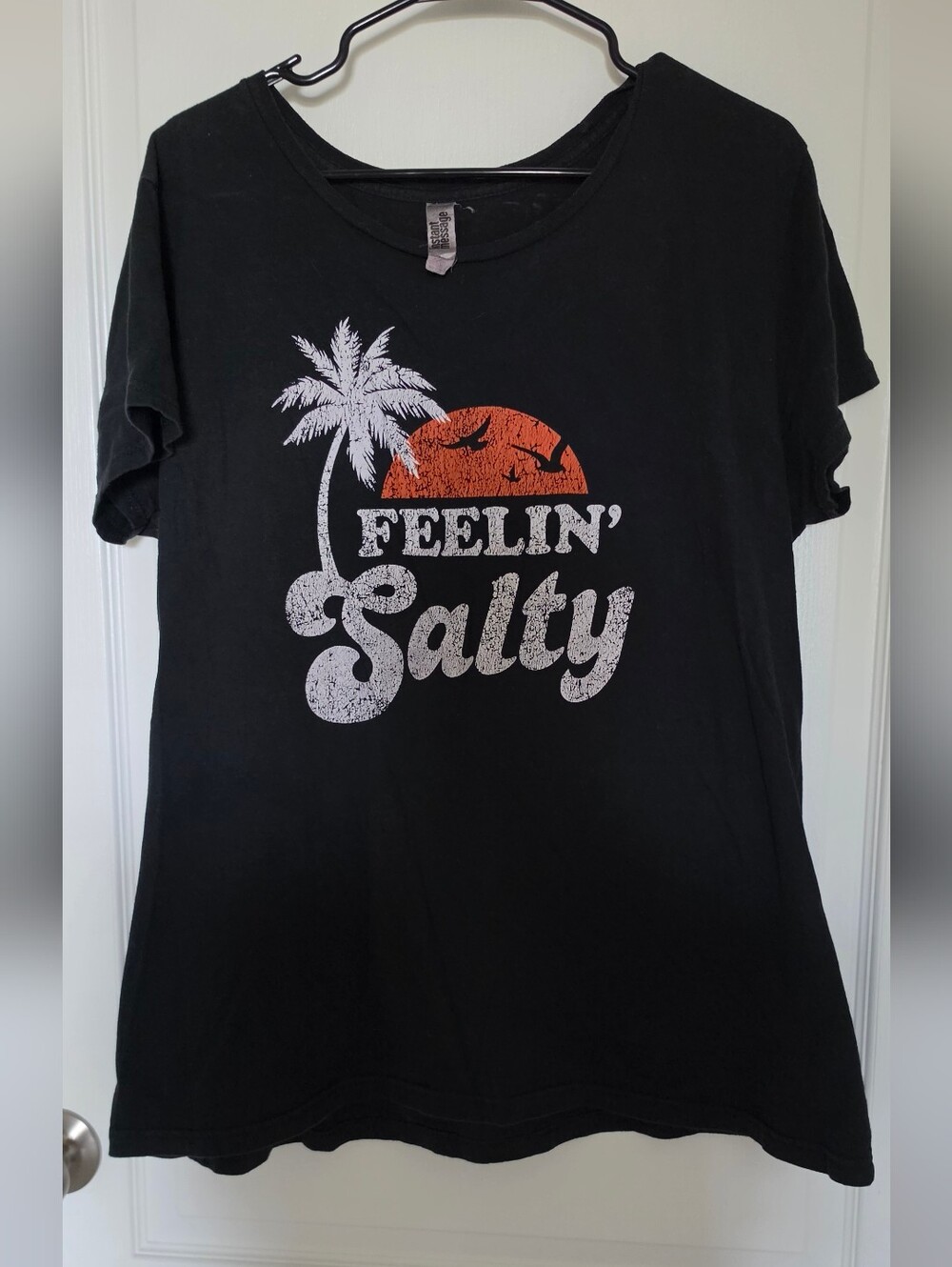 Feelin' Salty Women's Short Sleeve Tee - Black
